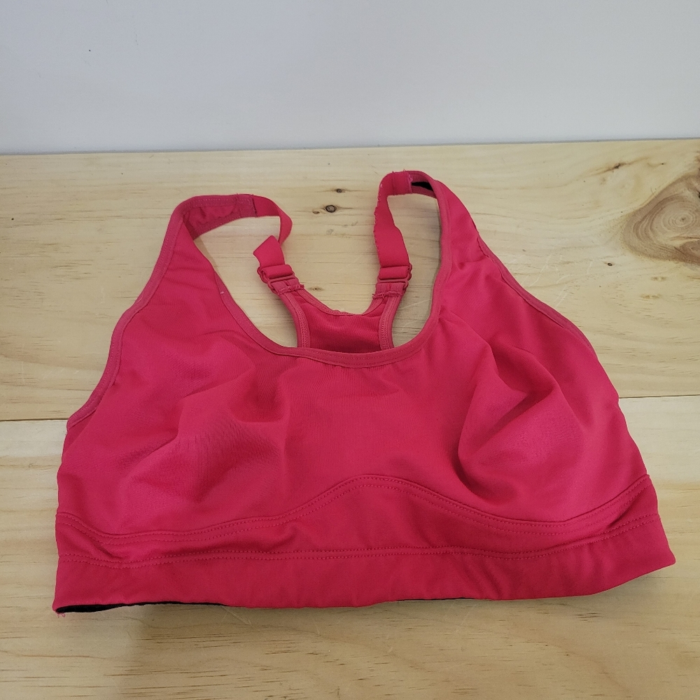 Saucony hot pink sports bra 32dd